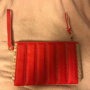 Vera Wang Red/Straw New wristlet